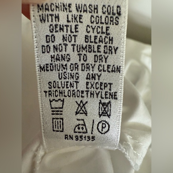 Lafayette 148 White Long Sleeve Tunic Top with Pockets-Size 8 - Picture 10 of 12